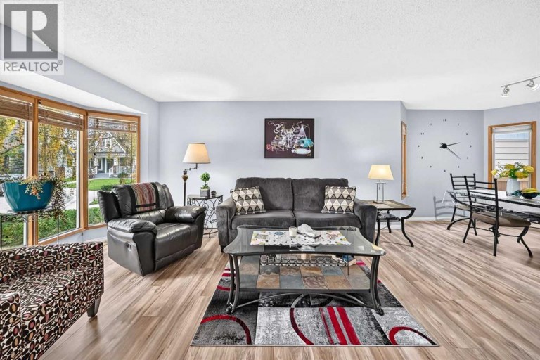 316 Glamorgan Place SW, Calgary, Alberta, T3E6M2