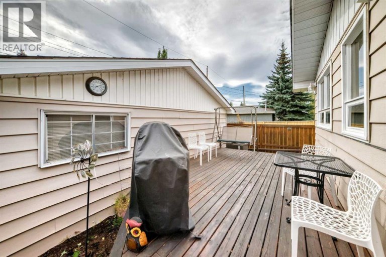 316 Glamorgan Place SW, Calgary, Alberta, T3E6M2