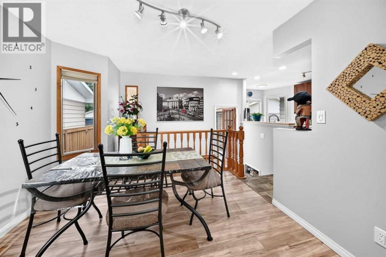 316 Glamorgan Place SW, Calgary, Alberta, T3E6M2