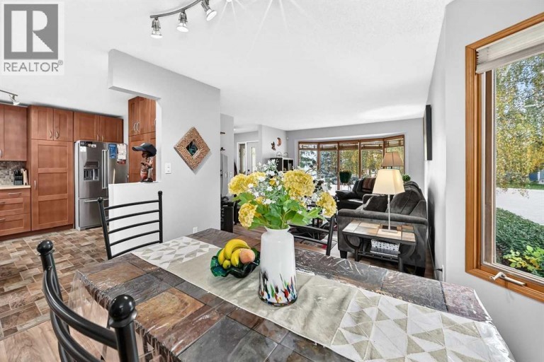 316 Glamorgan Place SW, Calgary, Alberta, T3E6M2