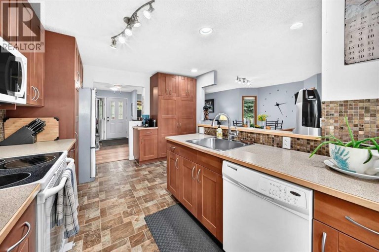 316 Glamorgan Place SW, Calgary, Alberta, T3E6M2