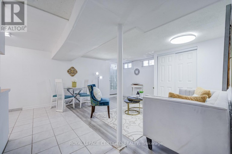 79 SAMSON CRESCENT, Toronto (Woburn), Ontario, M1G1N2