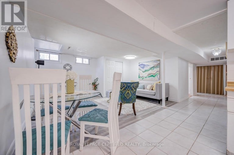 79 SAMSON CRESCENT, Toronto (Woburn), Ontario, M1G1N2