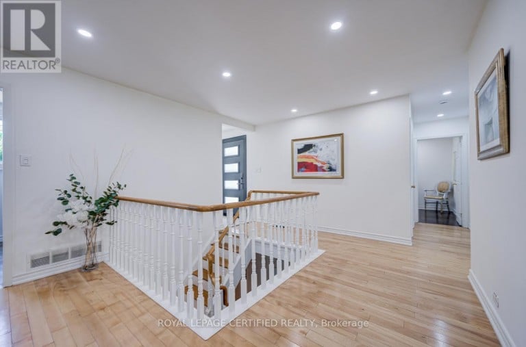 79 SAMSON CRESCENT, Toronto (Woburn), Ontario, M1G1N2