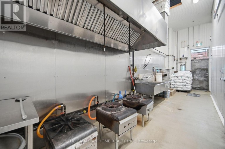 5, 6 & 7 - 7875 TRANMERE DRIVE, Mississauga (Northeast), Ontario, L5S1T8