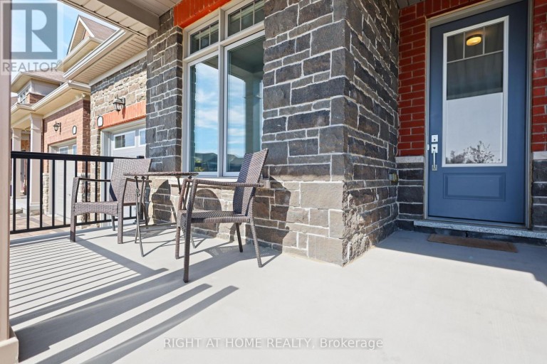 335 BUSATO DRIVE, Whitchurch-Stouffville (Stouffville), Ontario, L4A4V1