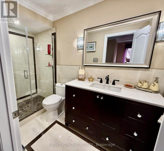 129 FOUR SEASONS CRESCENT, East Gwillimbury, Ontario, L9N0C2