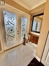 129 FOUR SEASONS CRESCENT East Gwillimbury Ontario photo 3