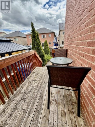 129 FOUR SEASONS CRESCENT, East Gwillimbury, Ontario, L9N0C2