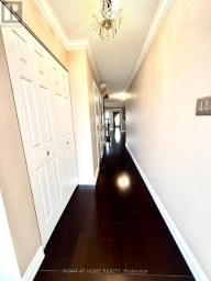 129 FOUR SEASONS CRESCENT East Gwillimbury Ontario photo 4