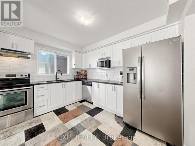 28 LONGFELLOW COURT, Whitby (Pringle Creek), Ontario, L1N6V7