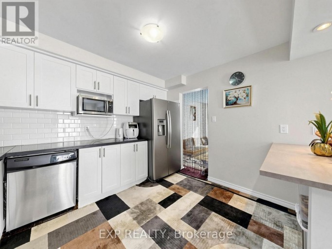 28 LONGFELLOW COURT, Whitby (Pringle Creek), Ontario, L1N6V7