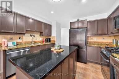 19 BRIARDALE ROAD Brampton (Fletcher's Meadow) Ontario photo 13