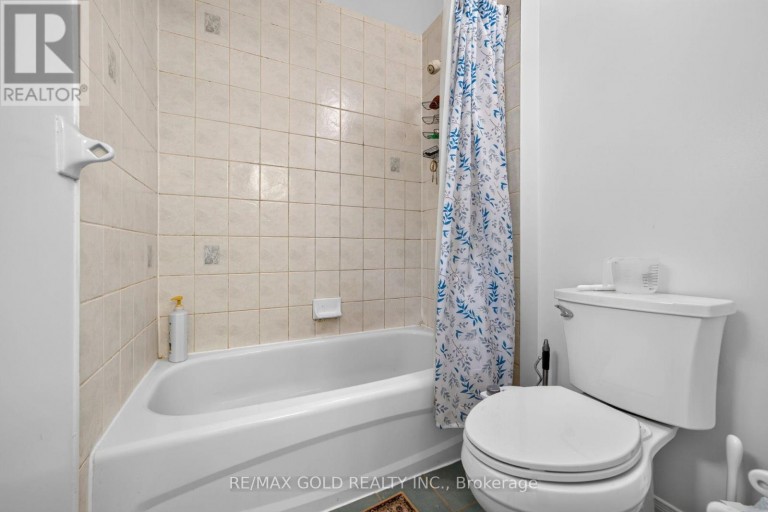 19 BRIARDALE ROAD, Brampton (Fletcher's Meadow), Ontario, L7A1S4