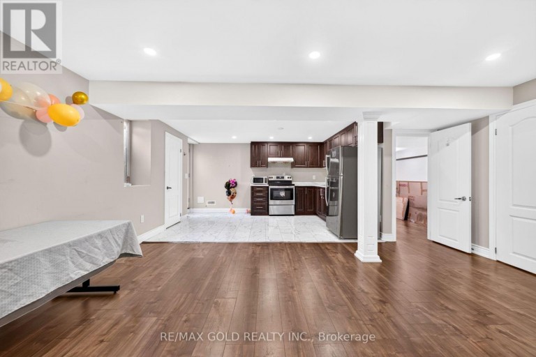 19 BRIARDALE ROAD, Brampton (Fletcher's Meadow), Ontario, L7A1S4