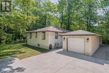33 FOREST AVENUE South Huron (Stephen) Ontario photo 2