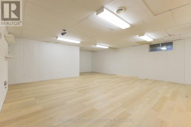 33 FOREST AVENUE South Huron (Stephen) Ontario photo 35
