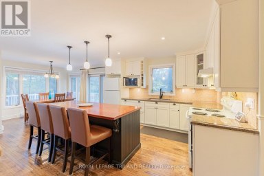 33 FOREST AVENUE South Huron (Stephen) Ontario photo 4