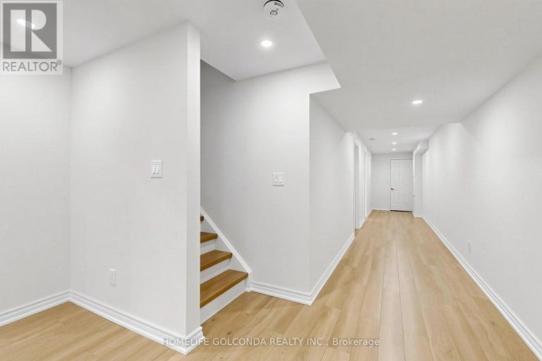 2716 SAPPHIRE DRIVE, Pickering, Ontario, L1X0G3