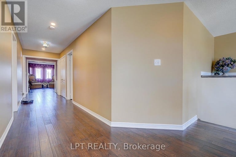 1168 MCTAVISH DRIVE, Newmarket (Stonehaven-Wyndham), Ontario, L3X0A7