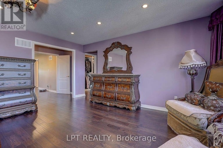 1168 MCTAVISH DRIVE, Newmarket (Stonehaven-Wyndham), Ontario, L3X0A7