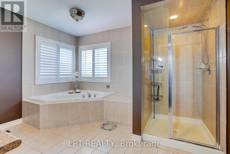 1168 MCTAVISH DRIVE, Newmarket (Stonehaven-Wyndham), Ontario, L3X0A7