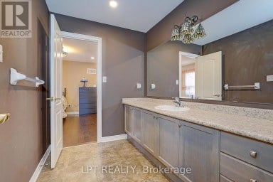 1168 MCTAVISH DRIVE Newmarket (Stonehaven-Wyndham) Ontario photo 26