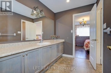 1168 MCTAVISH DRIVE Newmarket (Stonehaven-Wyndham) Ontario photo 27