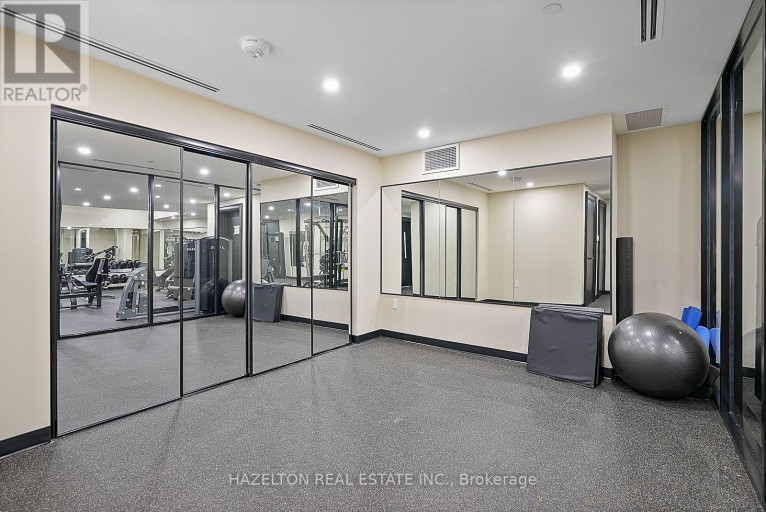 303 - 200 RUSSELL HILL ROAD, Toronto (Casa Loma), Ontario, M4V2T2