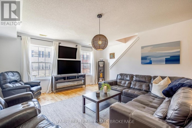 26 - 91 COUGHLIN ROAD, Barrie (Holly), Ontario, L4N0L6