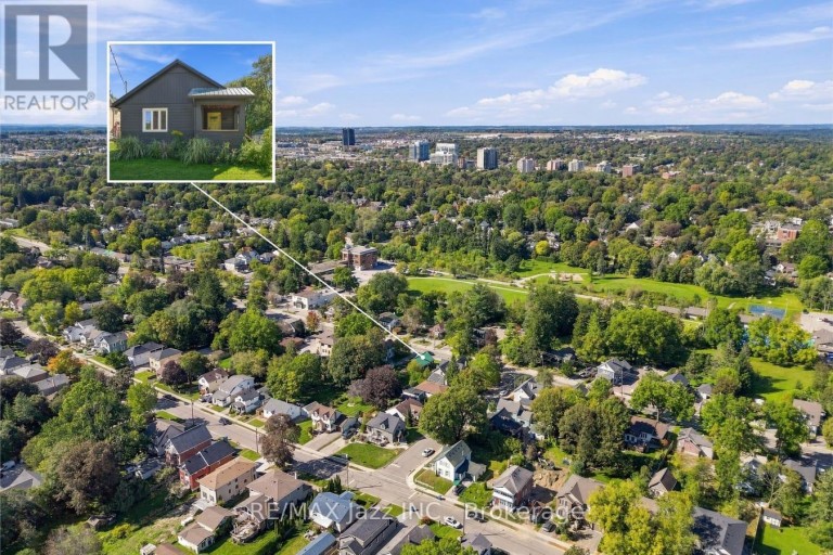 388 EAGLE STREET, Newmarket (Central Newmarket), Ontario, L3Y1K4