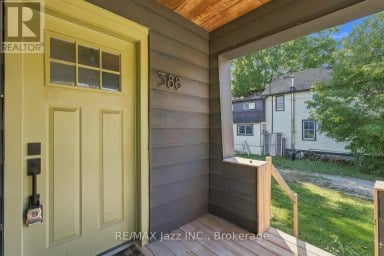 388 EAGLE STREET Newmarket (Central Newmarket) Ontario photo 3