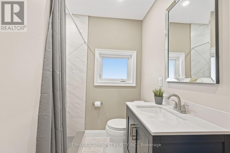 1267 DUNBAR ROAD, Burlington (Mountainside), Ontario, L7P2K1
