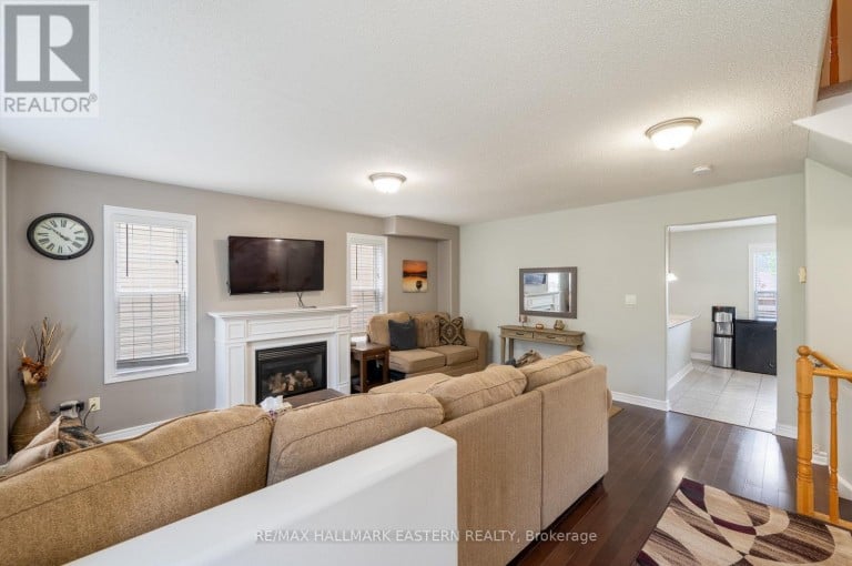247 BOWEN DRIVE, Peterborough (Northcrest Ward 5), Ontario, K9H0B8