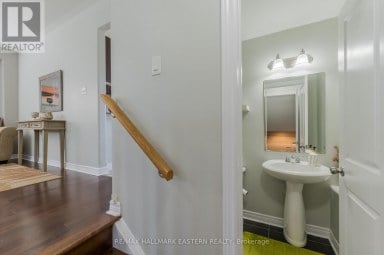 247 BOWEN DRIVE Peterborough (Northcrest Ward 5) Ontario photo 14