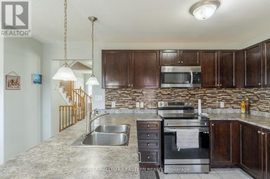 247 BOWEN DRIVE Peterborough (Northcrest Ward 5) Ontario photo 16