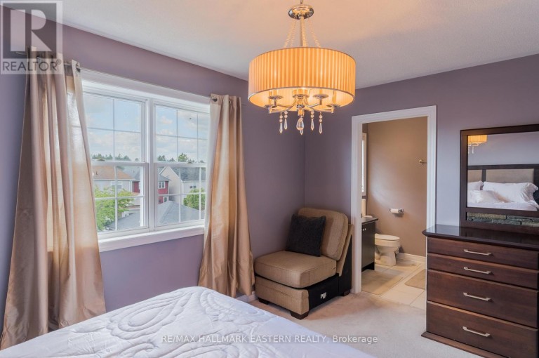 247 BOWEN DRIVE, Peterborough (Northcrest Ward 5), Ontario, K9H0B8