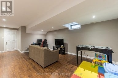 247 BOWEN DRIVE Peterborough (Northcrest Ward 5) Ontario photo 37