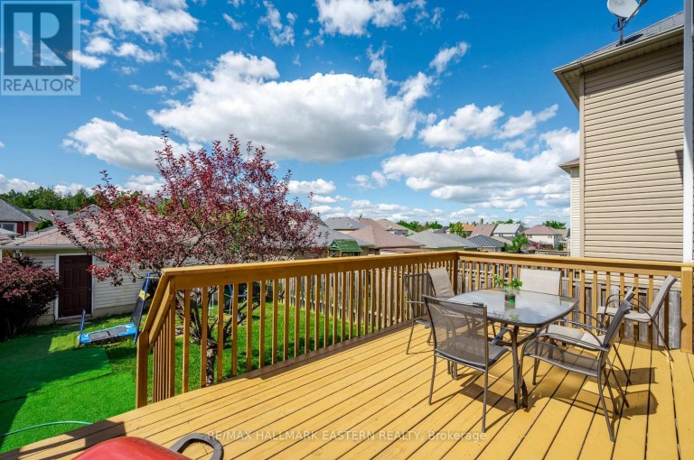 247 BOWEN DRIVE, Peterborough (Northcrest Ward 5), Ontario, K9H0B8