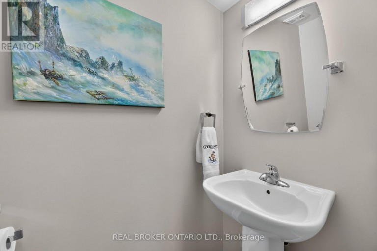 30 MASTERS CRESCENT, Georgian Bay (Baxter), Ontario, L0K1S0