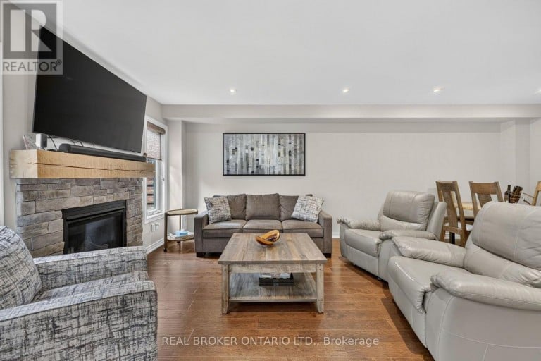 30 MASTERS CRESCENT, Georgian Bay (Baxter), Ontario, L0K1S0