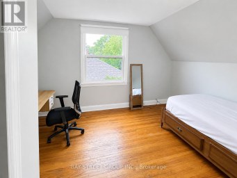 188 HADDON AVENUE S Hamilton (Ainslie Wood) Ontario photo 8