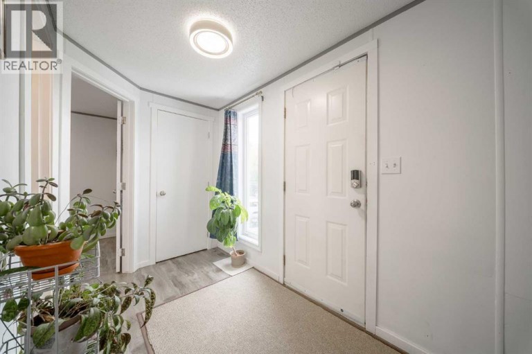 105 Heritage Drive, Okotoks, Alberta, T1S1M4