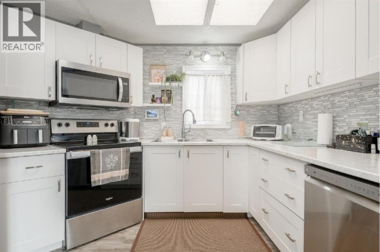 105 Heritage Drive, Okotoks, Alberta, T1S1M4