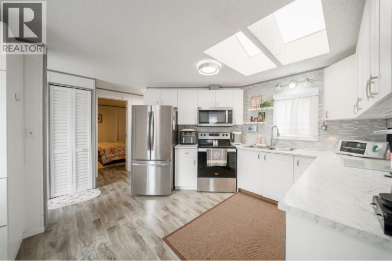 105 Heritage Drive, Okotoks, Alberta, T1S1M4