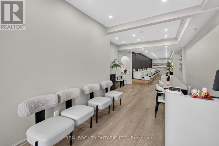 803 DUNDAS STREET W, Toronto (Trinity-Bellwoods), Ontario, M6J1V2