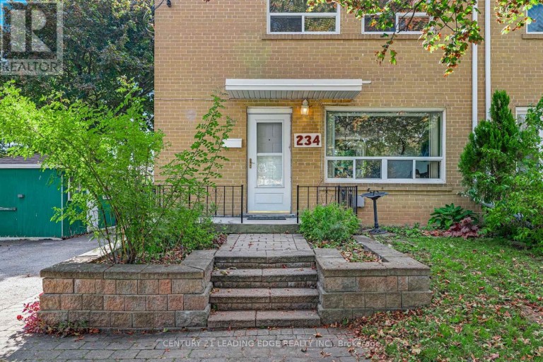 234 BEECHY DRIVE, Richmond Hill (Crosby), Ontario, L4C2X7
