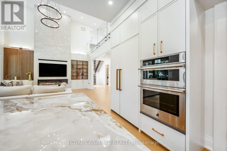 1470 ALBION AVENUE, Oakville (MO Morrison), Ontario, L6J5T4