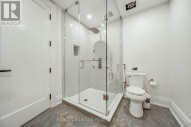 1470 ALBION AVENUE Oakville (MO Morrison) Ontario photo 41