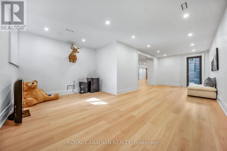 1470 ALBION AVENUE, Oakville (MO Morrison), Ontario, L6J5T4